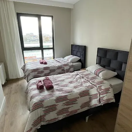 Luxury 3 Bedrooms Near Mall Of Apartamento Estambul